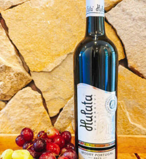 Modrý Portugal polosladké červené víno 2021
